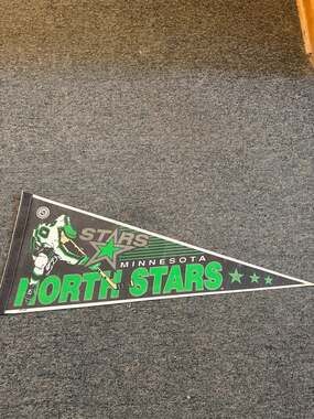 Vintage WinCraft Minnesota North Stars NHL Hockey Felt Pennant Flag